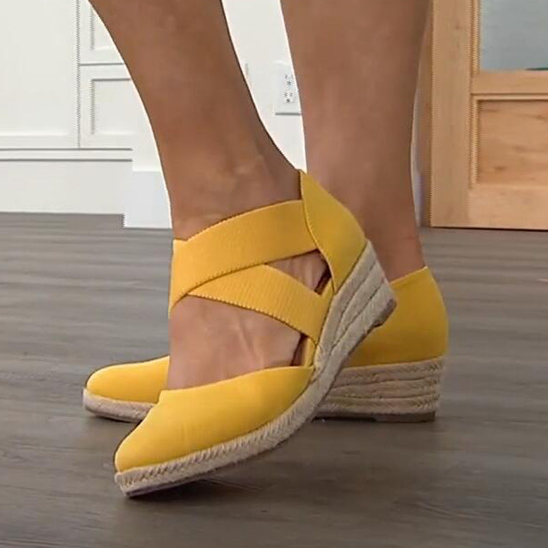 Sandália pra caminhadas Feminina Amarelo Glamour Belevita