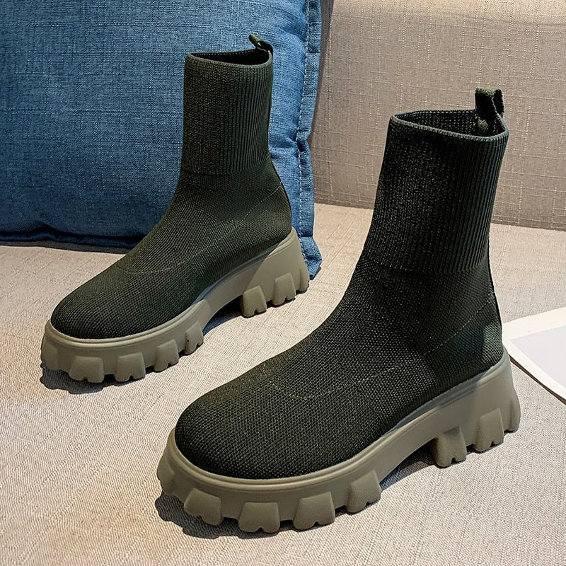 Bota Feminina de Tecido Verde Oliva Belevita